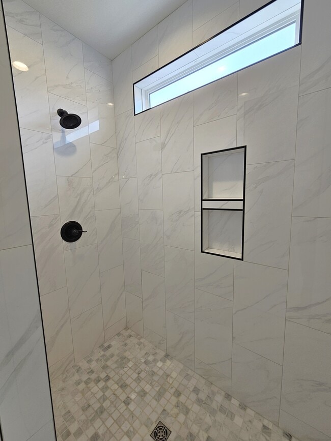 Building Photo - 3400 Pennington Rd