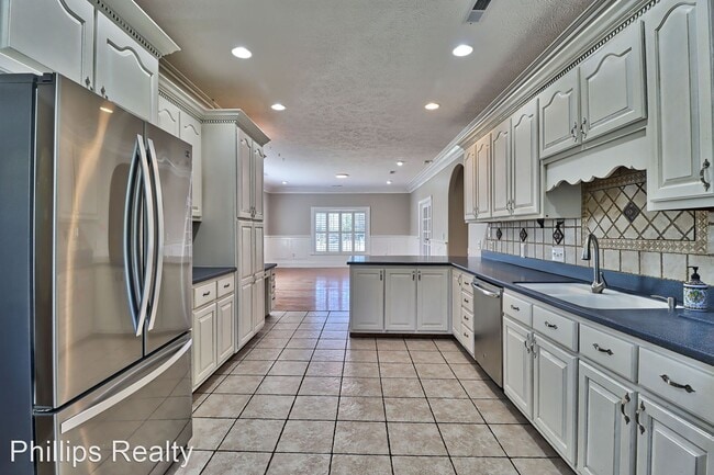 Building Photo - 4 br, 2 bath House - 6912 Bay Road