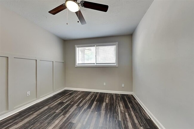 Building Photo - 27205 Kane Ln