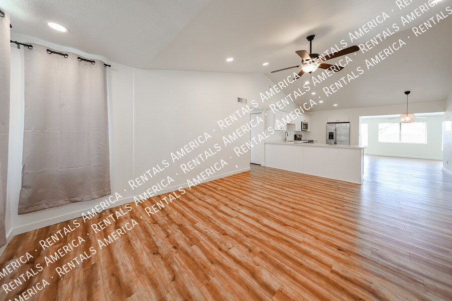 Building Photo - 17848 N 30th Pl