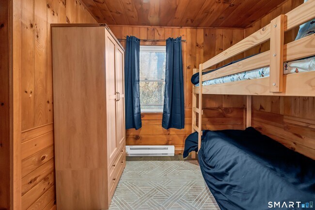 Building Photo - 12 Park Rd