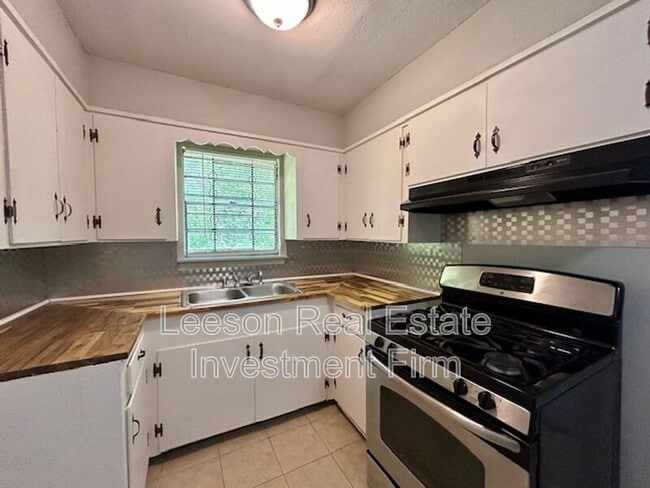 Building Photo - 317 Oregon Ave