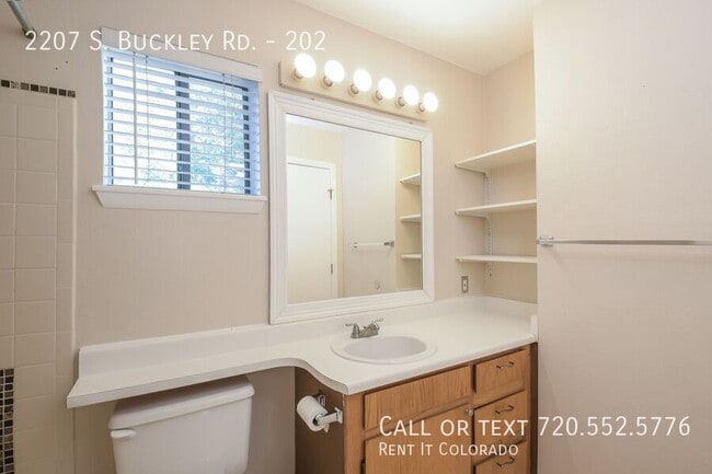 Building Photo - 2207 S Buckley Rd
