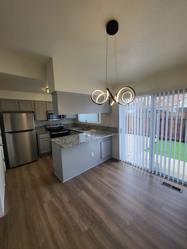 Building Photo - HEA3146>**