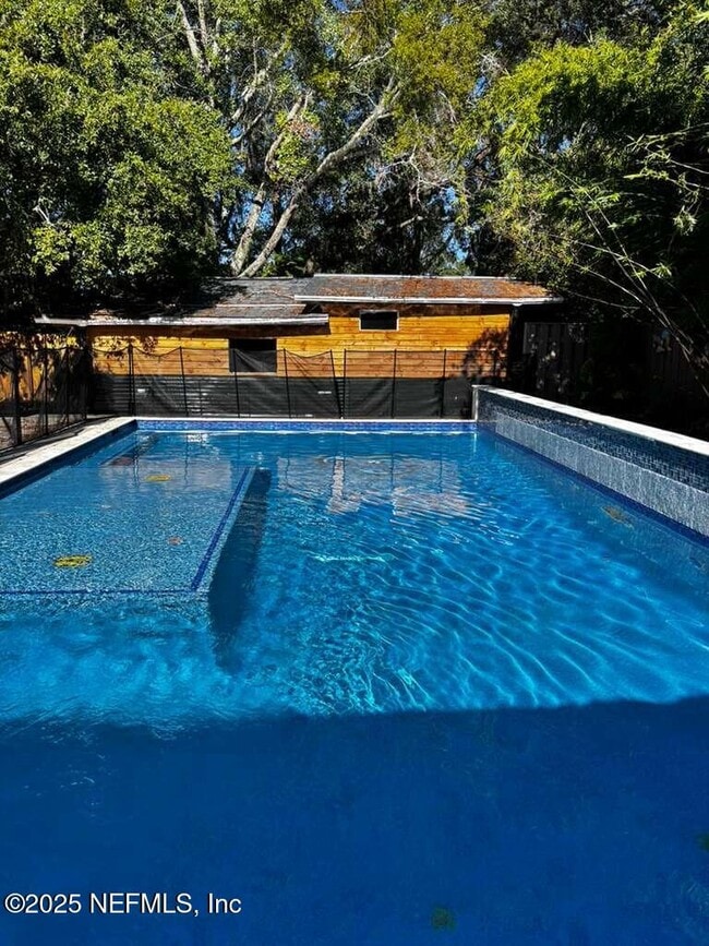 Building Photo - 1363 Crosby Ln