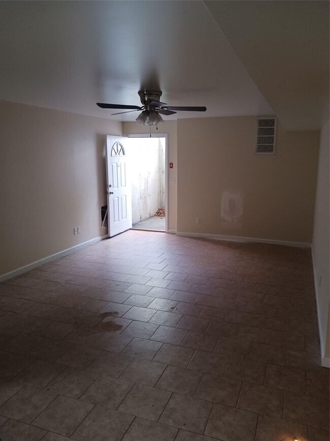 Building Photo - 2796 US-6