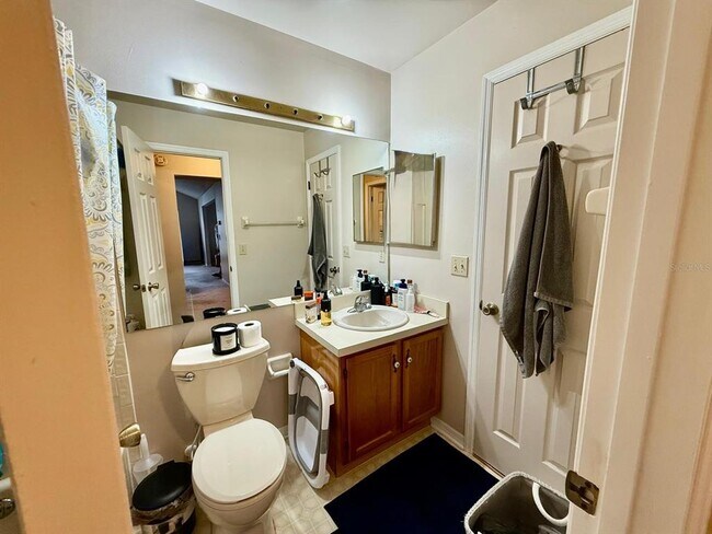Building Photo - 937 Birmingham Ct