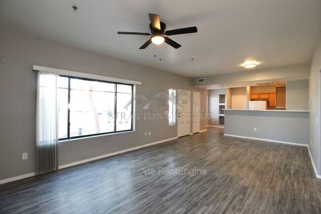 Building Photo - 6770 N 47th Ave