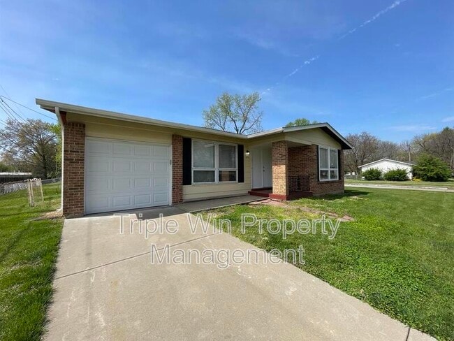 Building Photo - 690 Wiethaupt Rd