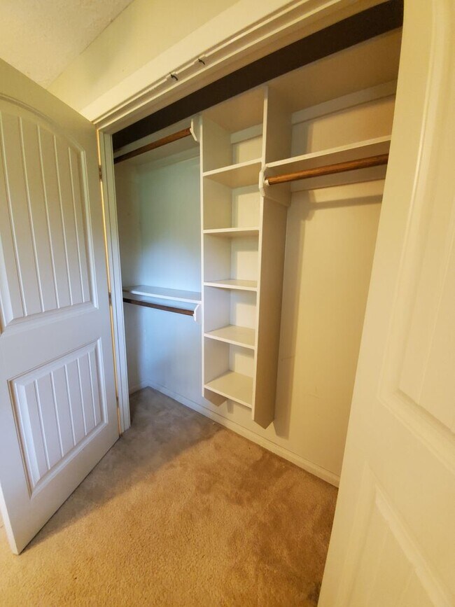 Building Photo - 3/2 in Southwood Valley