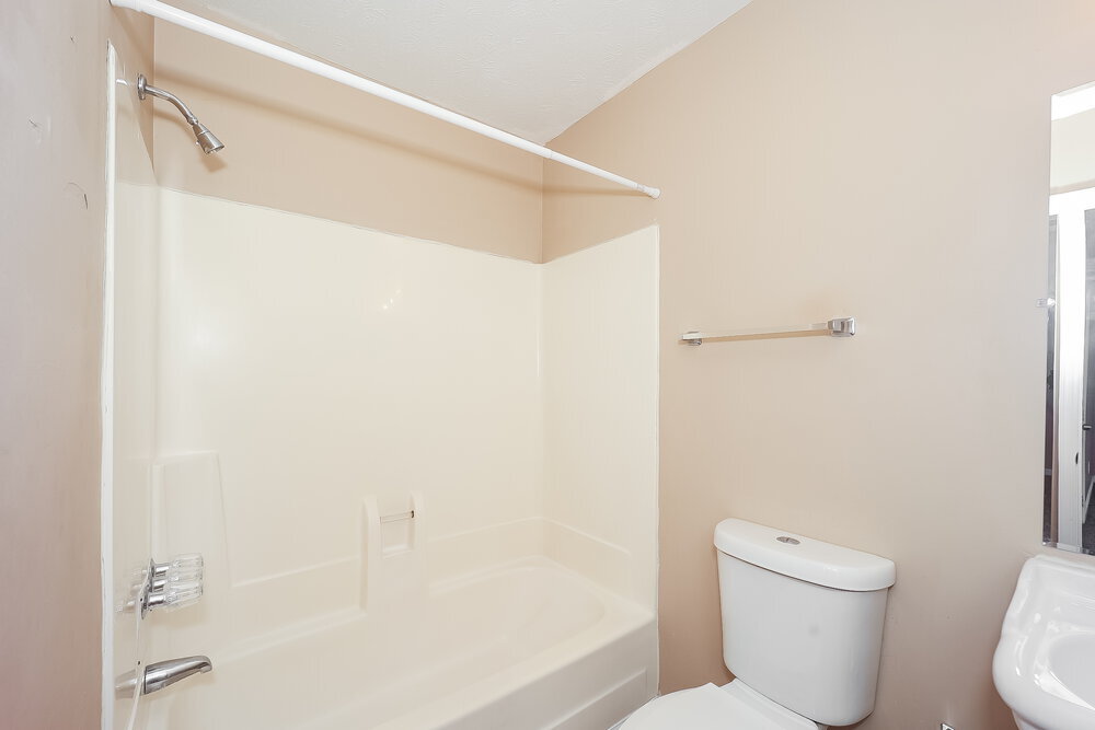 Building Photo - 8194 Canyon Forge Dr