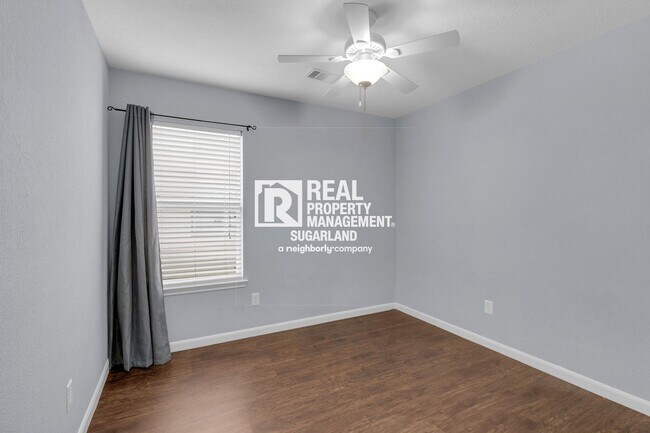 Building Photo - 16238 Ranchland Ln