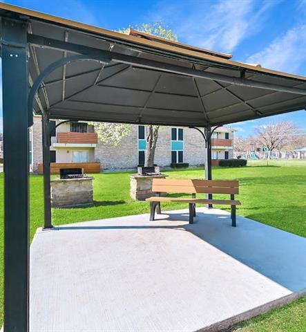 Building Photo - 601 Bellaire Dr