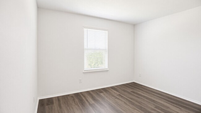 Building Photo - 21610 Violet Rdg Rd