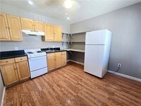 Building Photo - 331 S 9th St