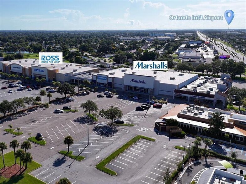 Building Photo - 7900 S Orange Blossom Trl