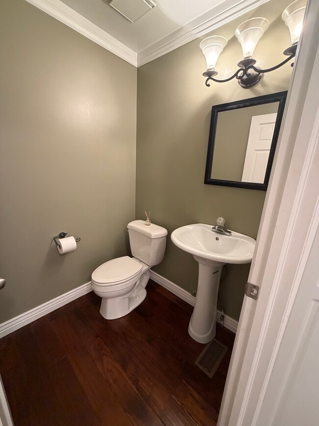 Building Photo - 8670 Snow Mountain Dr