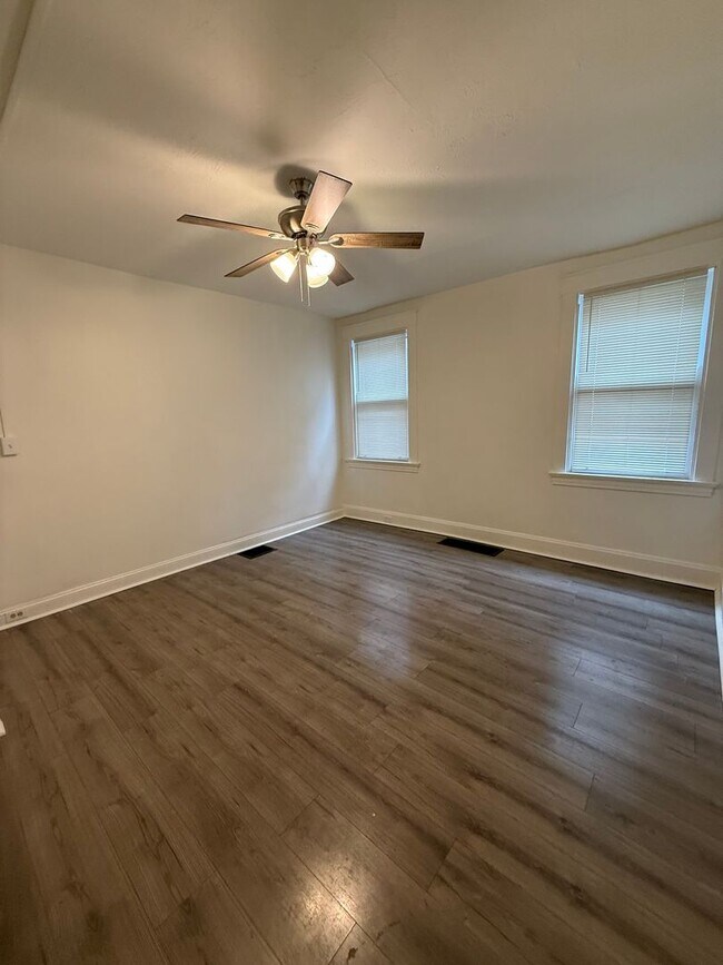 Building Photo - 809 S Fred Shuttlesworth Cir