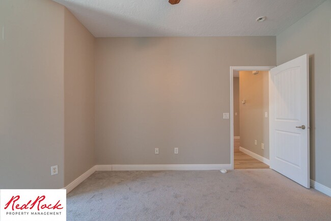 Building Photo - 3 Bedroom Coral Canyon Home on Corner Lot