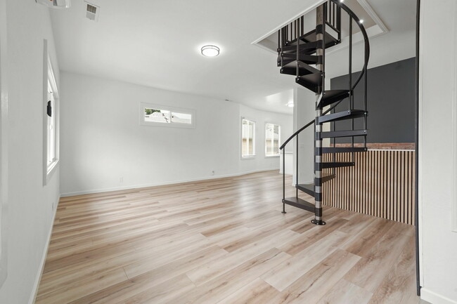 Building Photo - 776 16th St