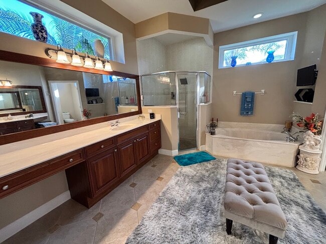 Building Photo - 855 SW Grand Reserves Blvd