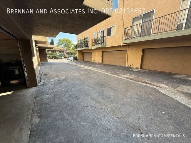 Building Photo - 7756 Nightingale Way