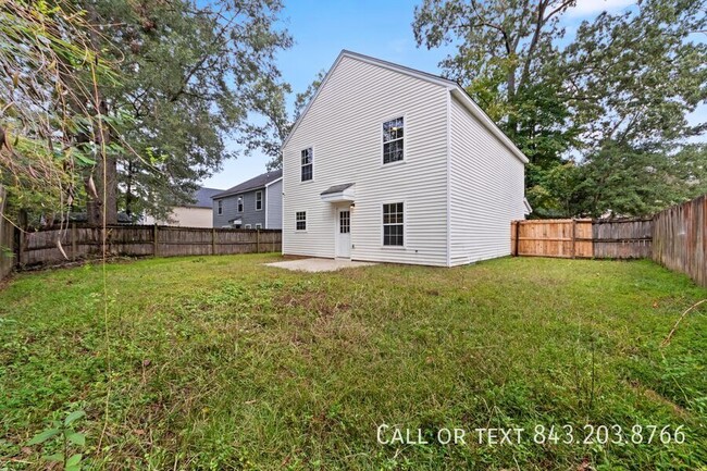 Building Photo - 8731 Hayden Glenn Dr