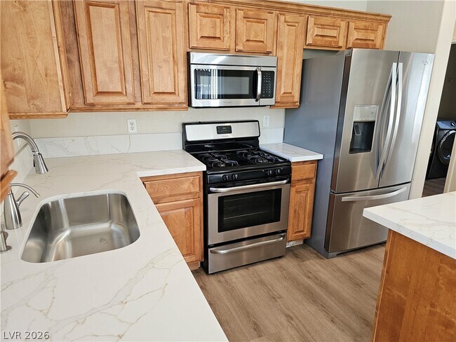 Building Photo - 1018 Garnet Ridge Ct