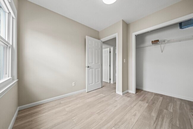 Building Photo - 1 Salem St