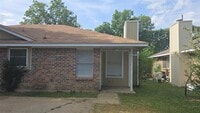 Building Photo - 1627 Windsong Ln