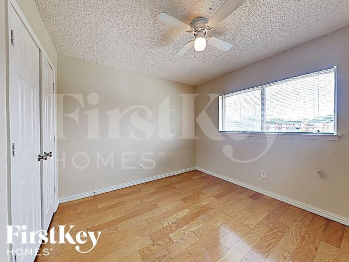 Building Photo - 3505 Glenda Dr
