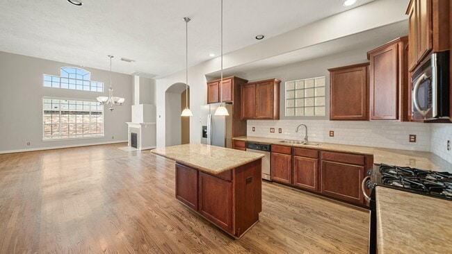 Building Photo - 5637 Oasis Palm Ln