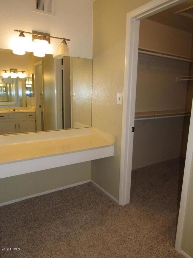 Building Photo - Fantastic 3 Bedroom/2 Bath Single Level Home & NO HOA!  Schedule a Showing Today!