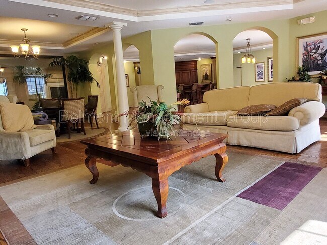 Building Photo - 5550 E Michigan St