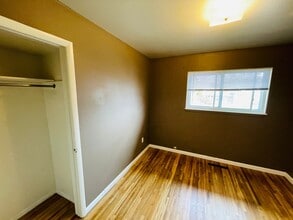 Building Photo - 2619 Weir Ave