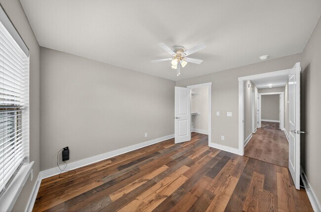 Building Photo - Great House in Quiet Neighborhood Ready to...
