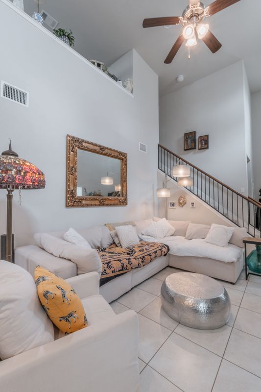 Building Photo - 1124 La Conterra Blvd