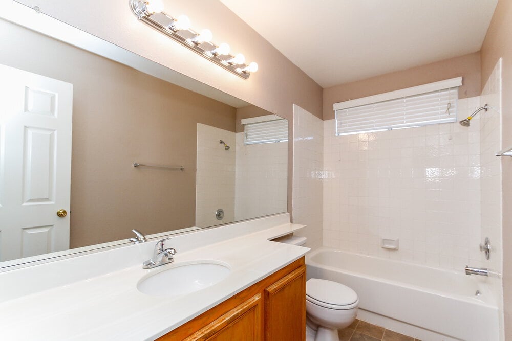 Building Photo - 6055 Autumn Rose Way