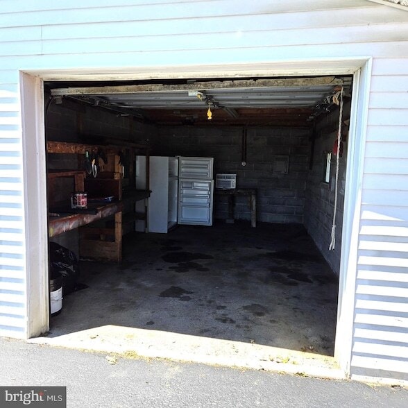 Building Photo - 8293 Leetown Rd