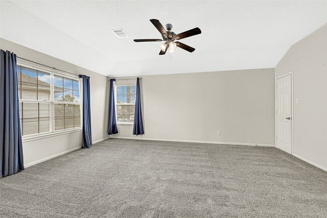 Building Photo - 9340 Royal Way