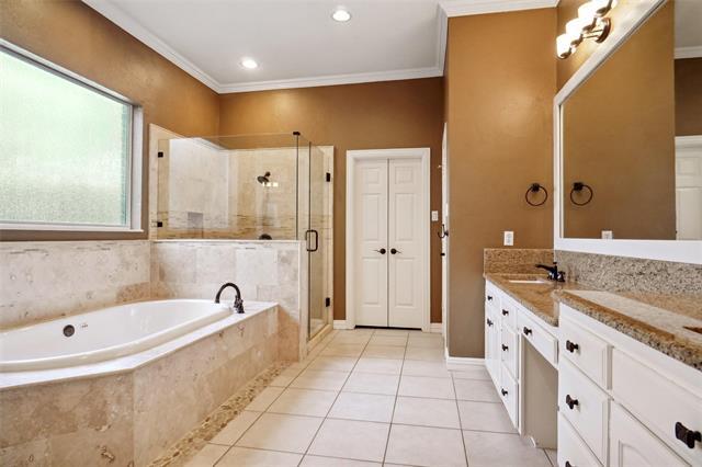 Building Photo - 300 Timber Lake Dr