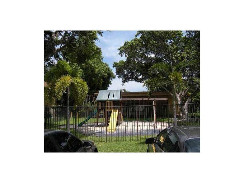 Building Photo - 2530 NW 39th Way