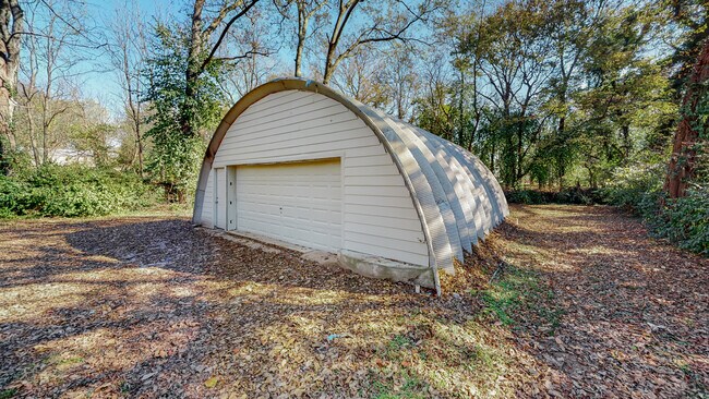 Building Photo - 4108 Edwards Ave