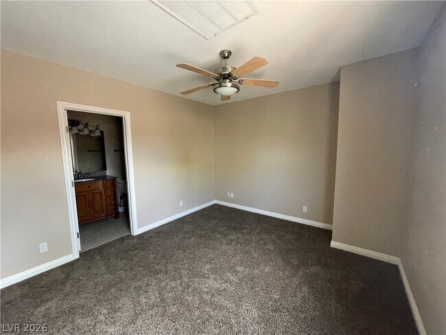 Building Photo - 240 Shadybrook Ln