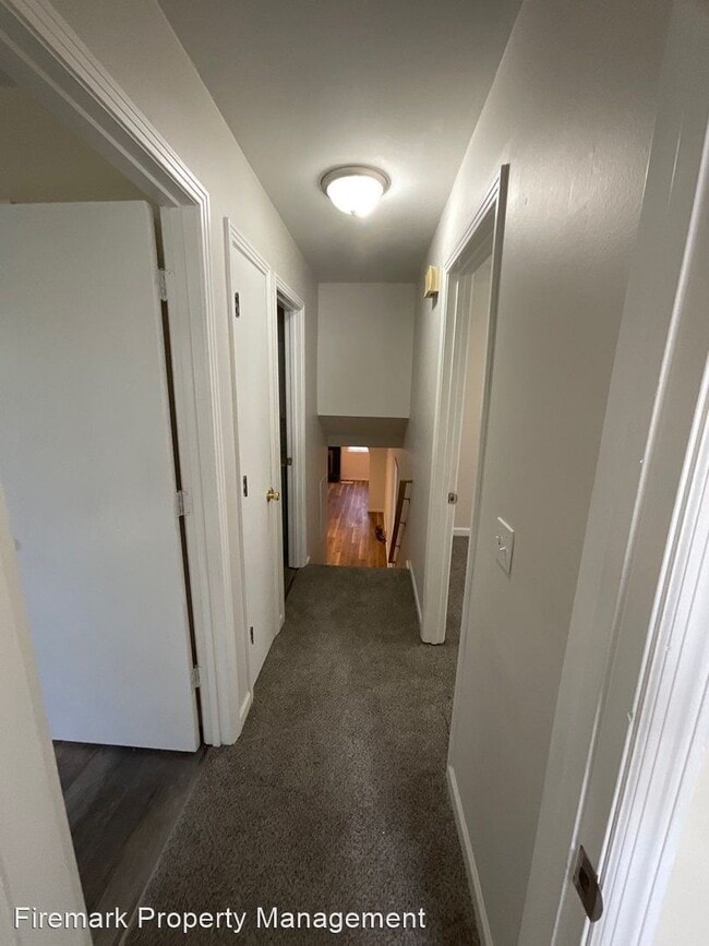 Building Photo - 3 br, 1.5 bath House - 2900 Edge Moor Drive