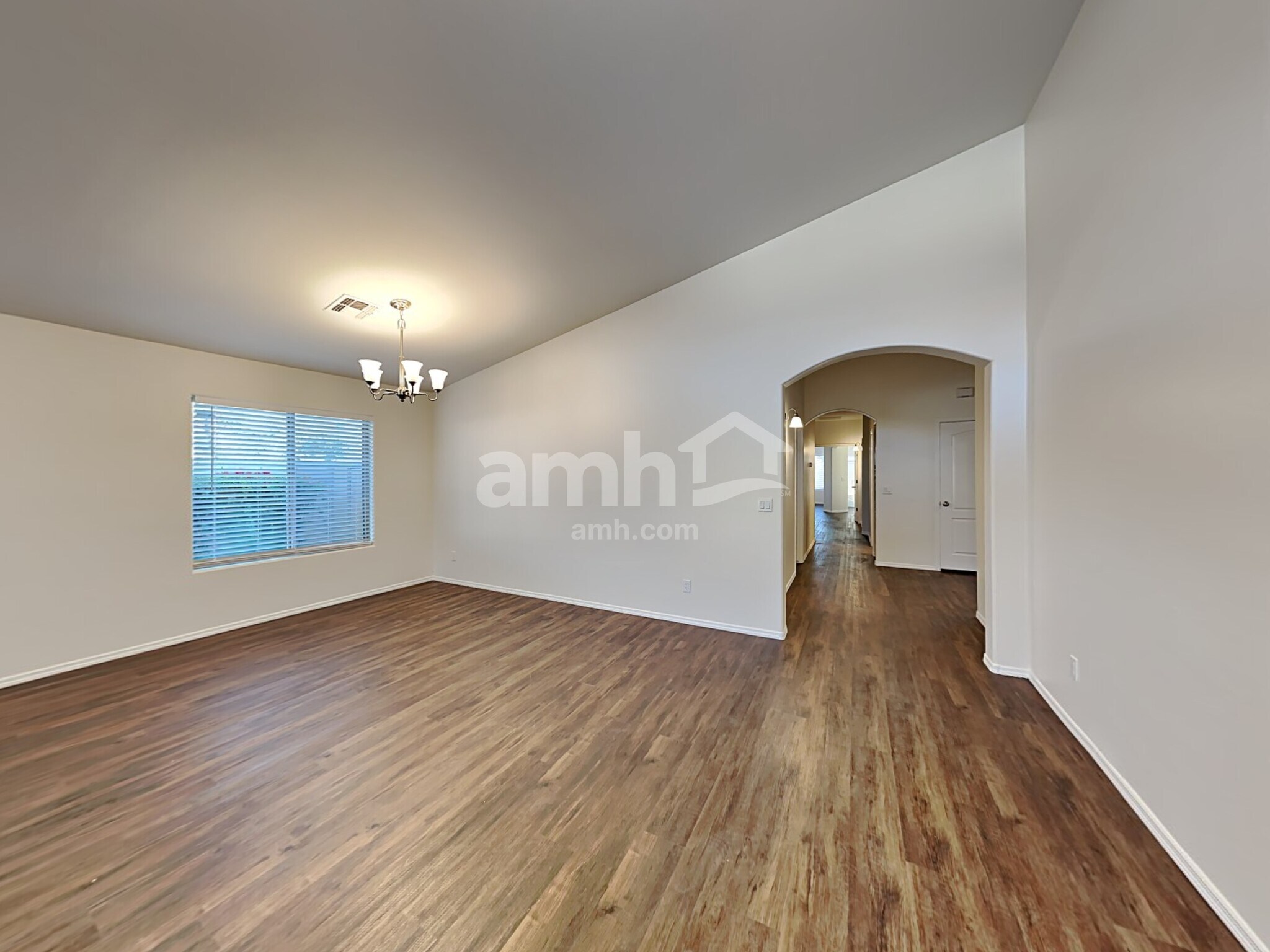 Building Photo - 3405 S 91st Dr