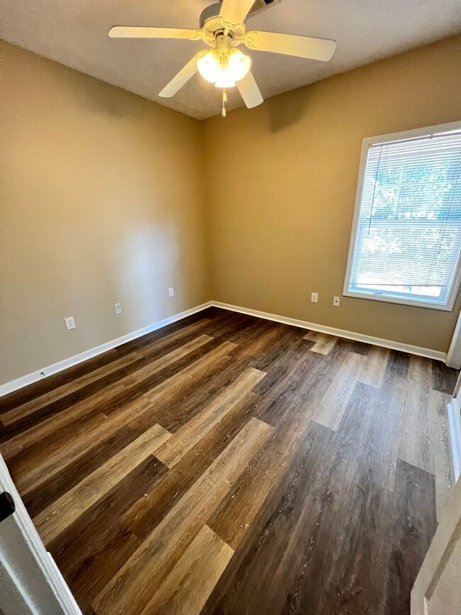 Building Photo - Park Place Condos