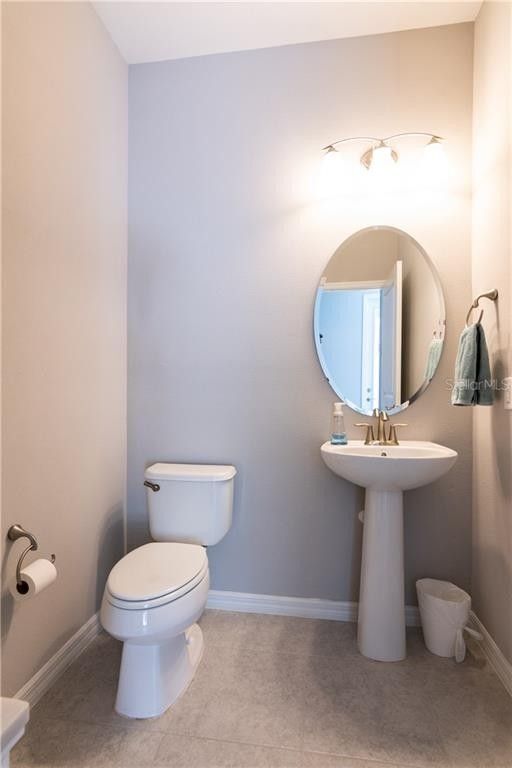 Building Photo - 5711 Colony Glen Rd