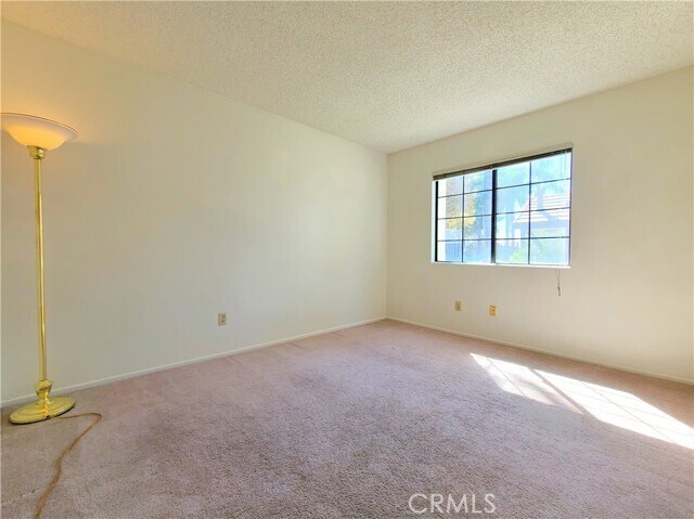 Building Photo - 10844 Pepper Way