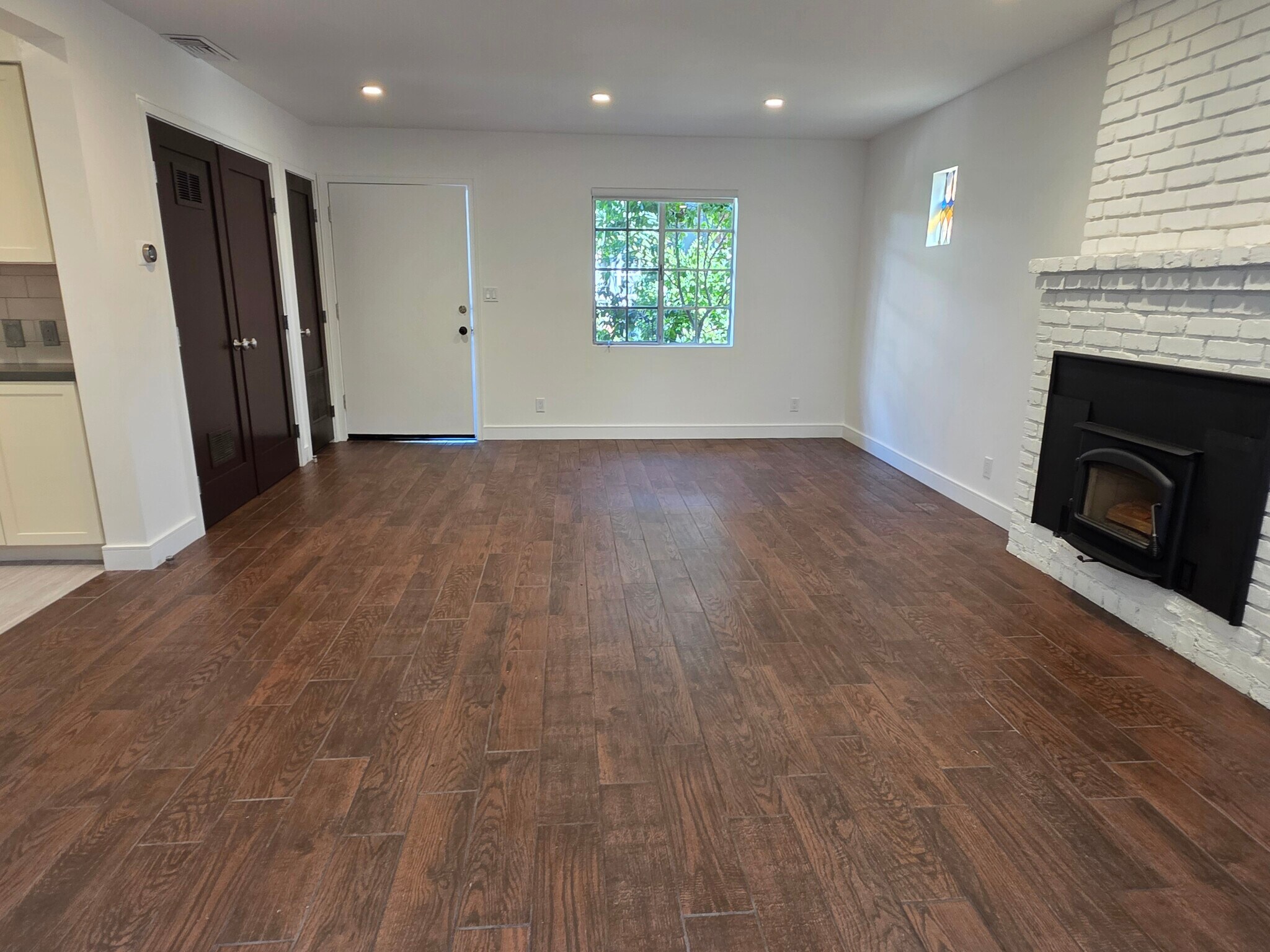 Building Photo - 8227 Redlands St